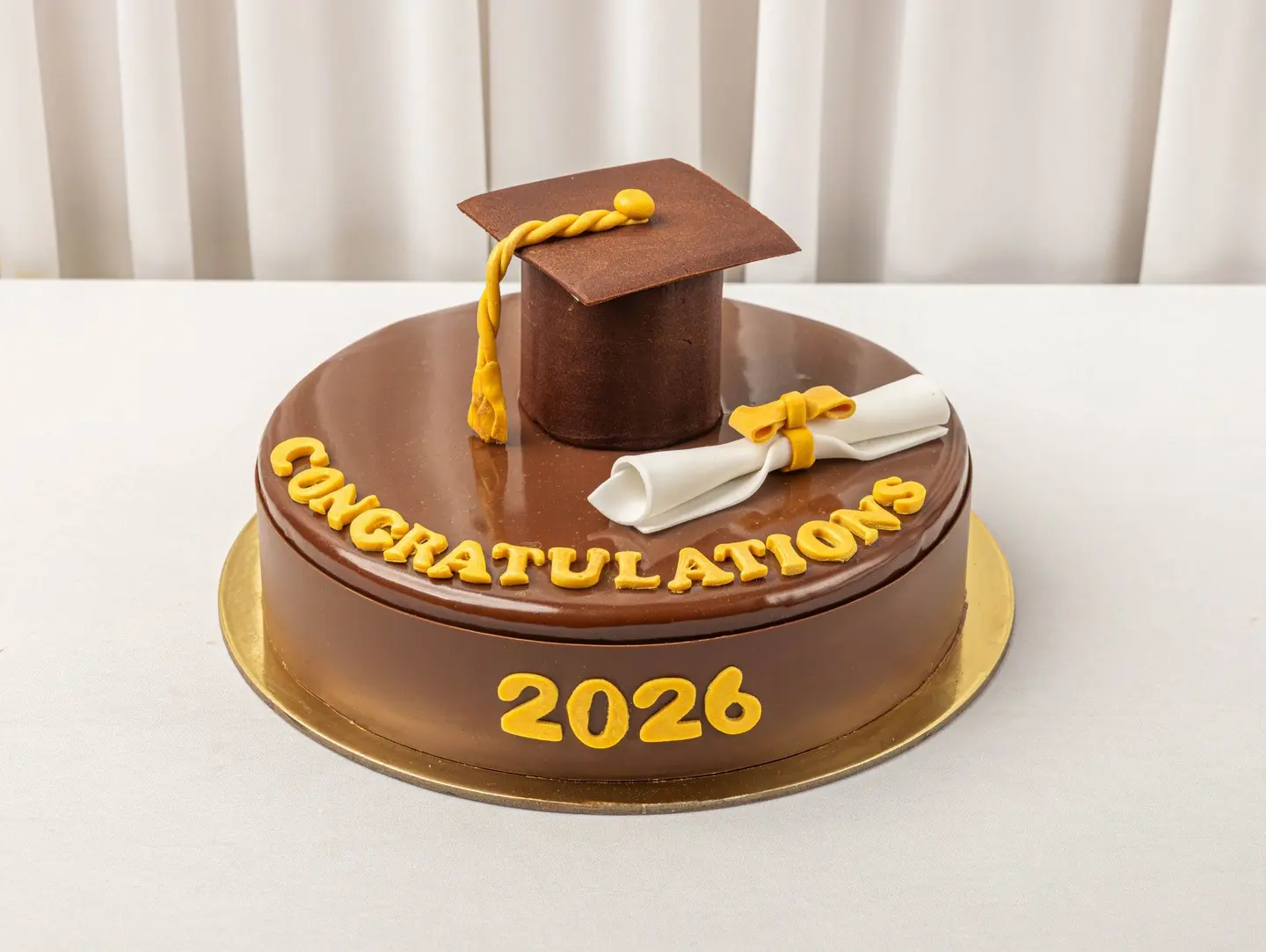 Graduation Cake Royal Chocolate