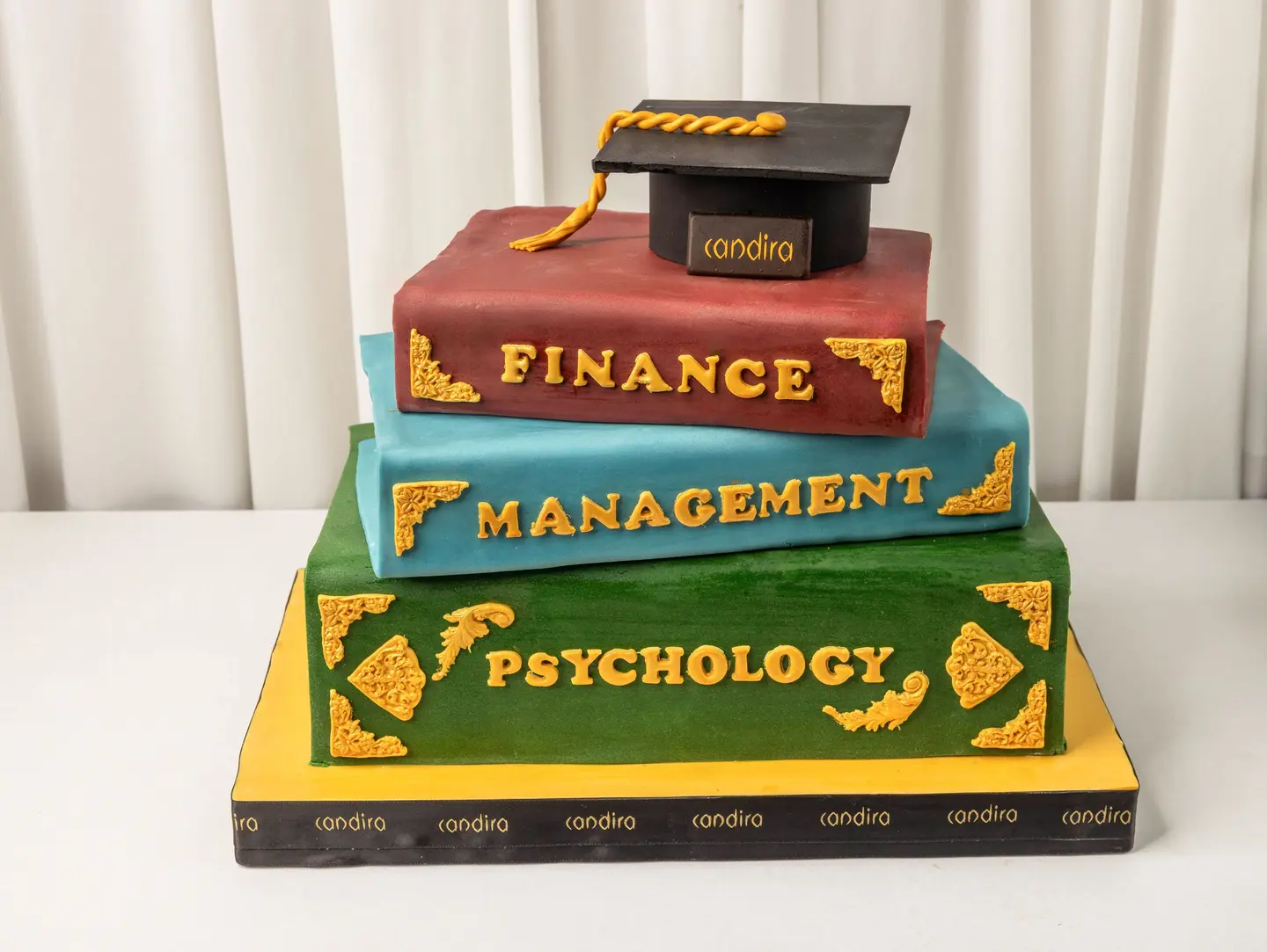 Graduation Cake Three Books   Chocolate And Vanilla