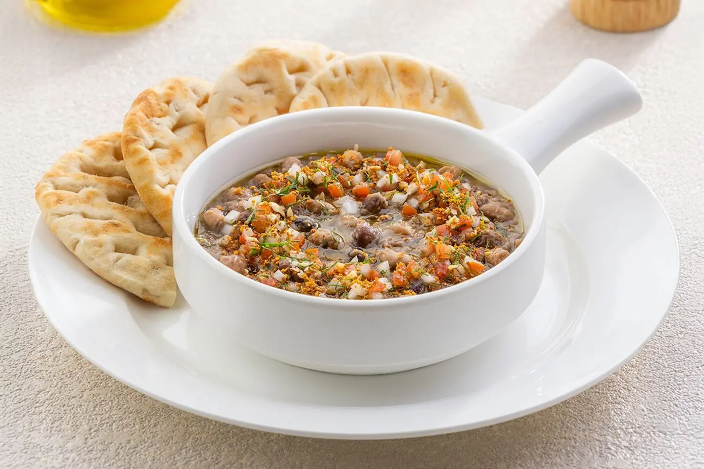 فول مدمس على الطريقة الأومبرية