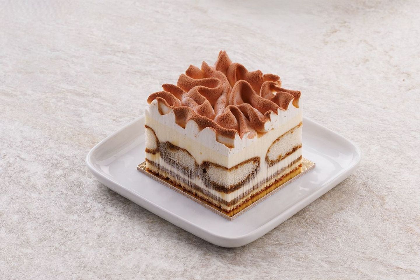 Tiramisu Cake