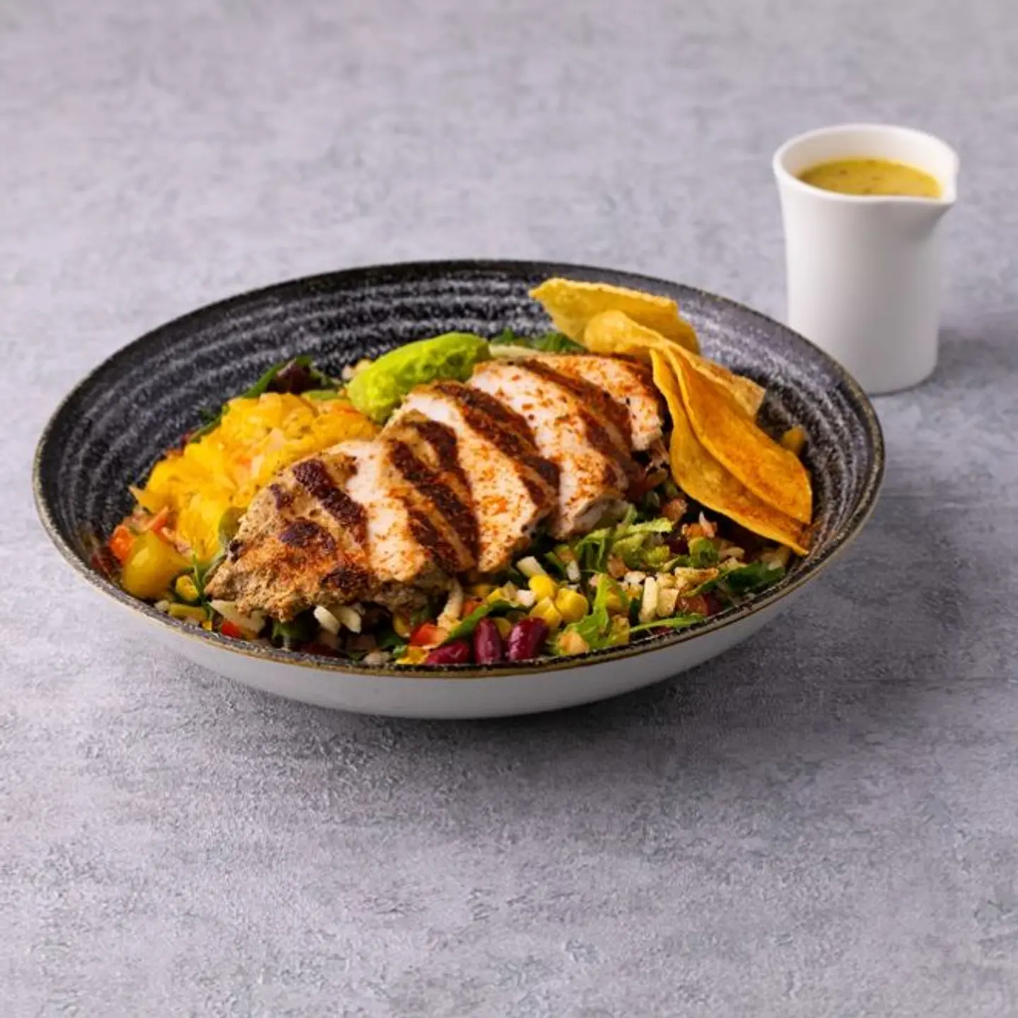 سلطة سانتافي الدجاج