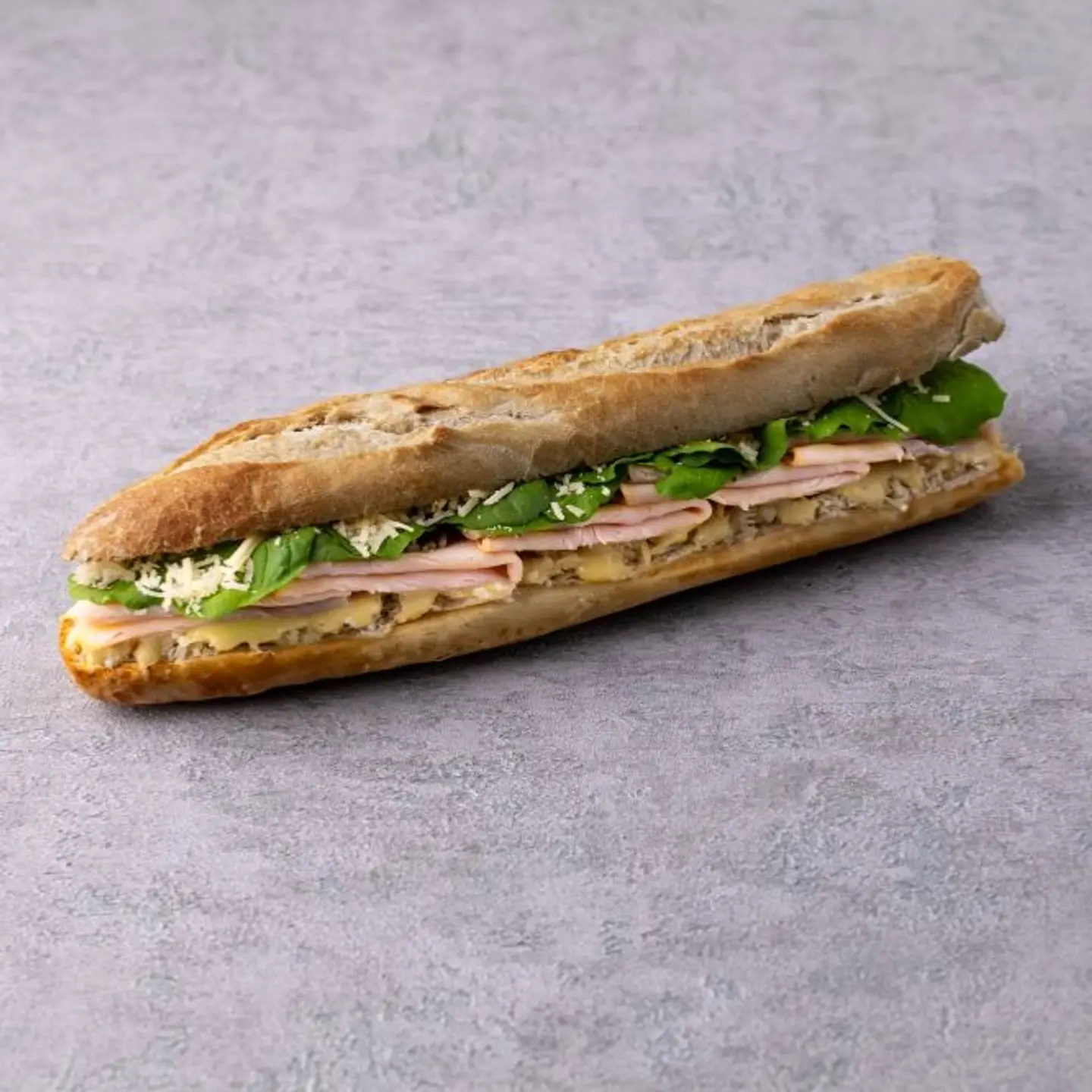 ساندوتش لحم الرومي المميز