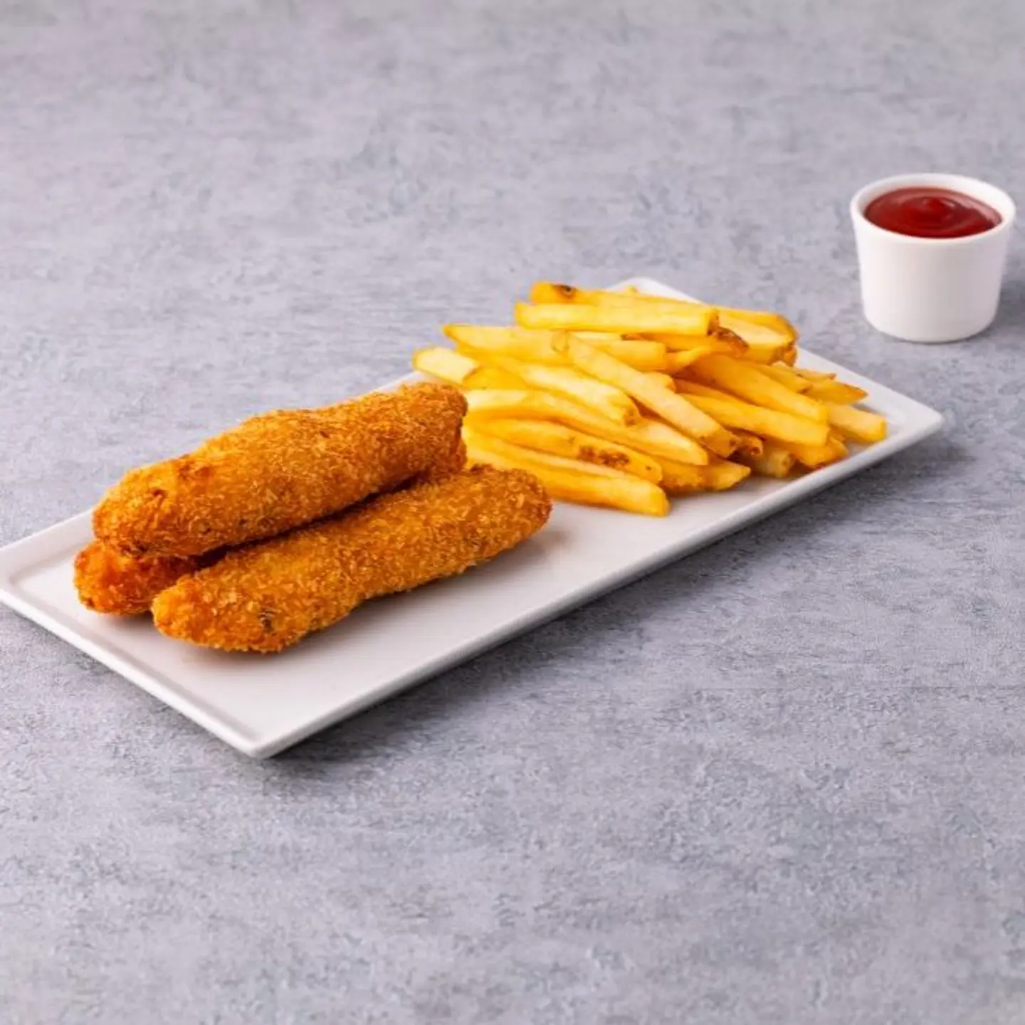 أصابع دجاج بالبقسماط وبطاطس مقلية