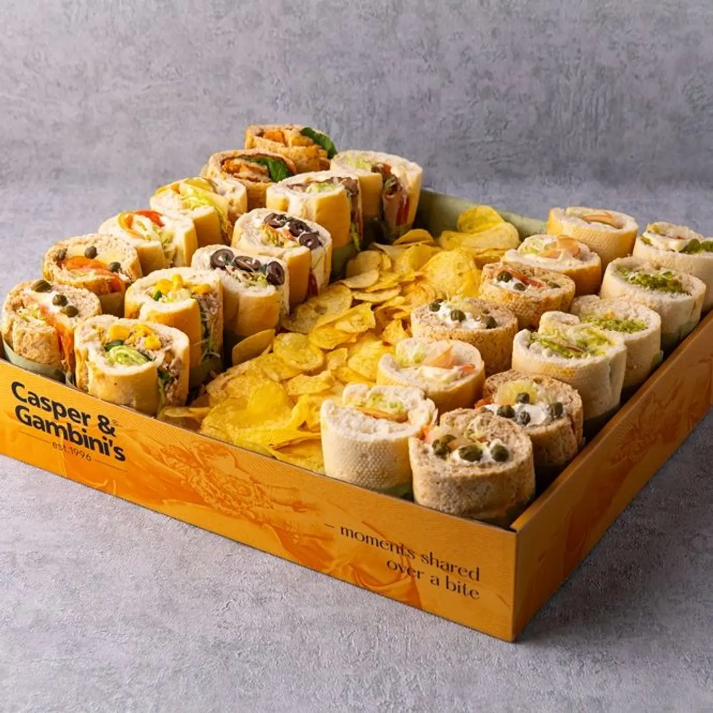 صندوق العيد 8 ساندويتشات