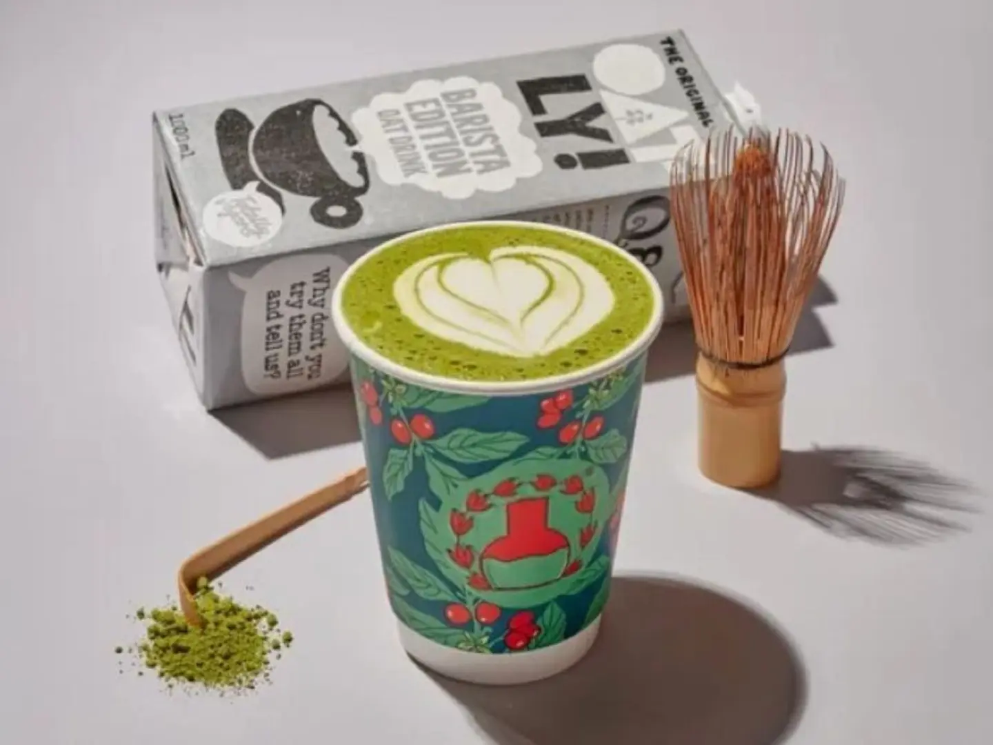 أوت ميلك فانيلا ماتشا لاتيه