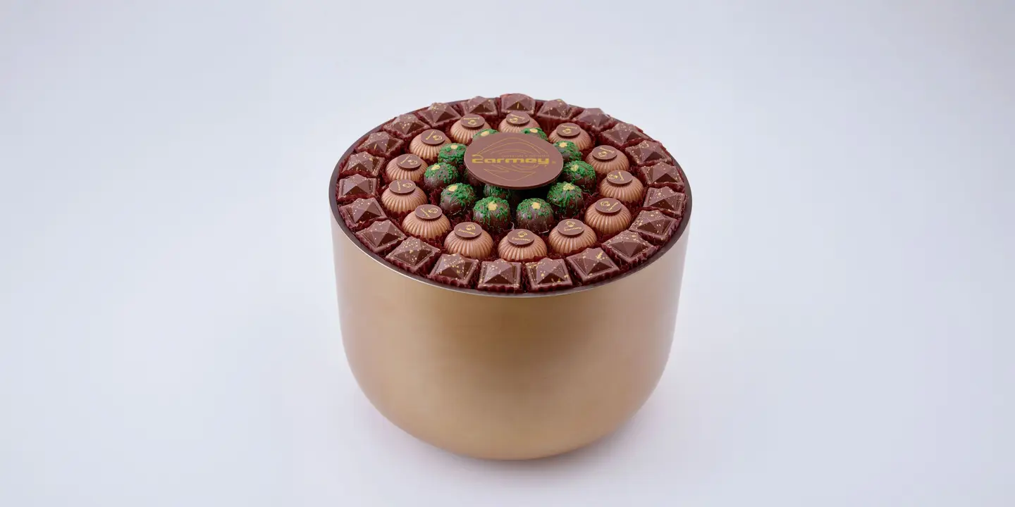 Gold Exposed Chocolate Vase