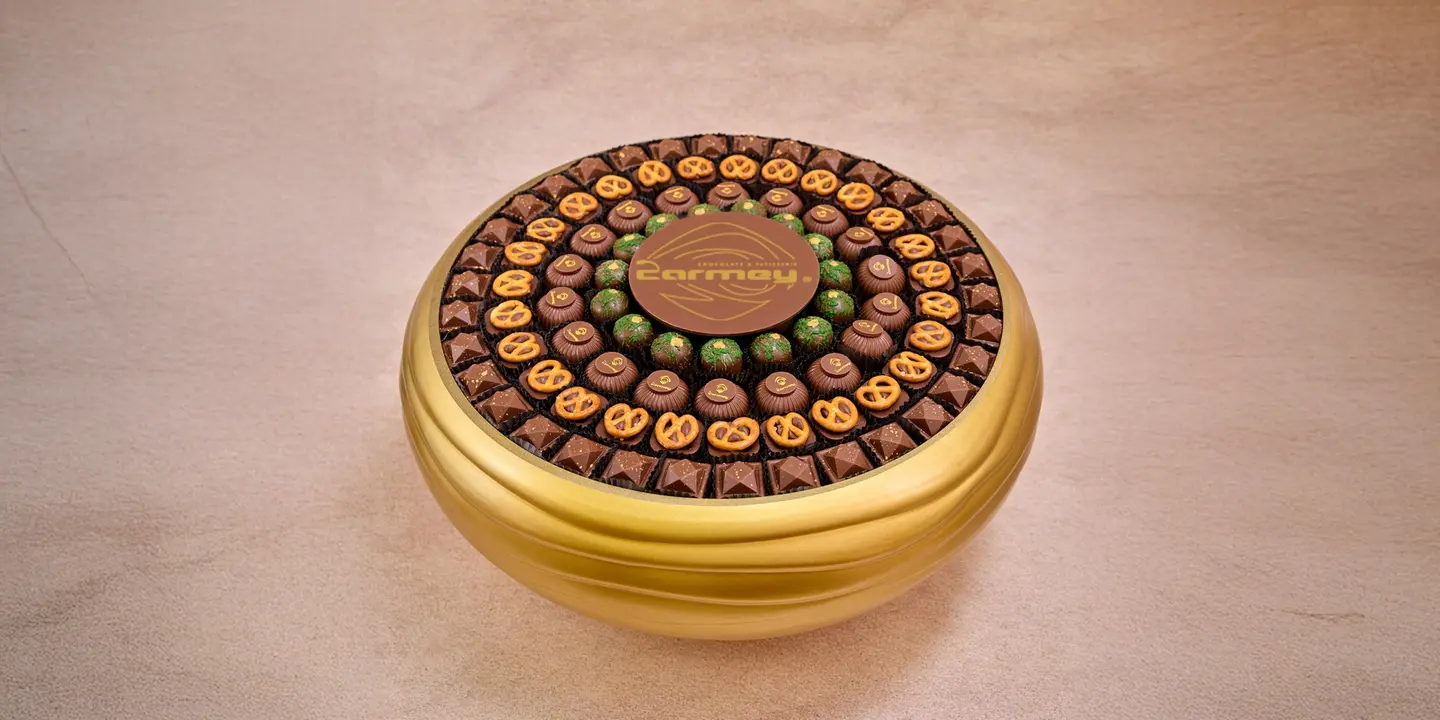 Large Gold Open Chocolate Vase