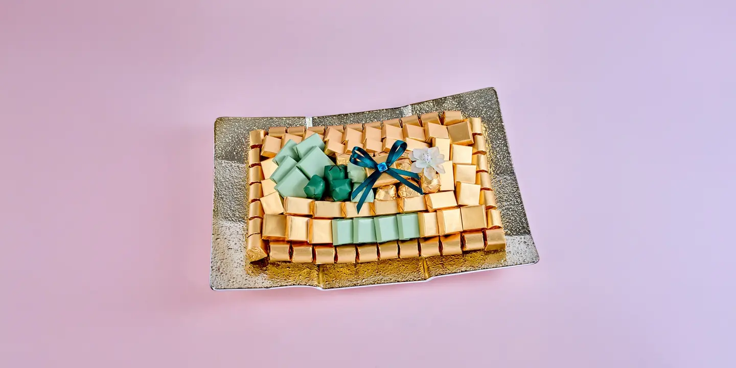 Ribbed Chocolate Wrapper Tray