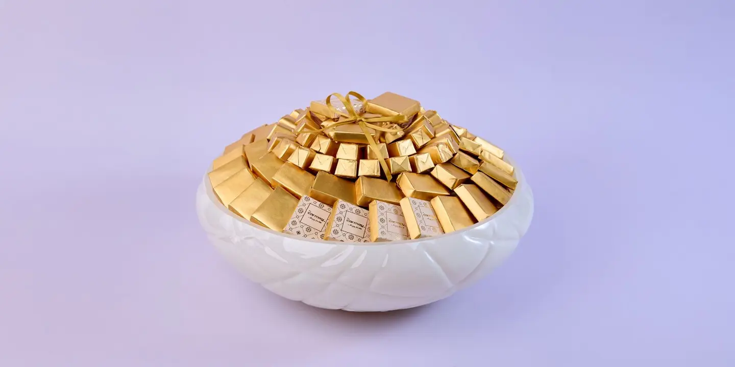 Chocolate Vase, White Striped Wrapper