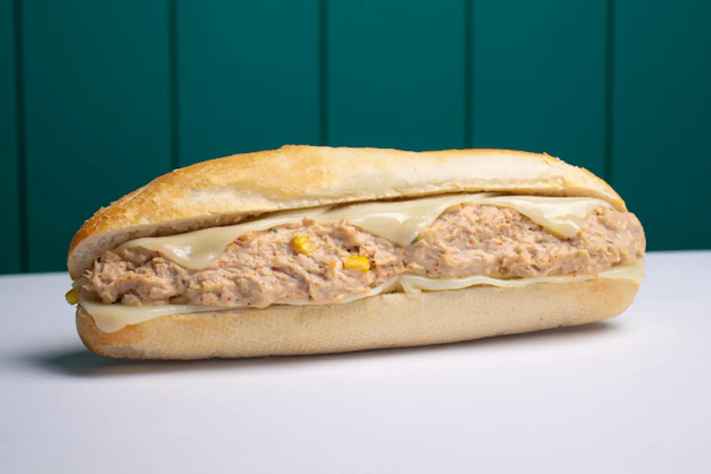 ساندويش تونا ميلت