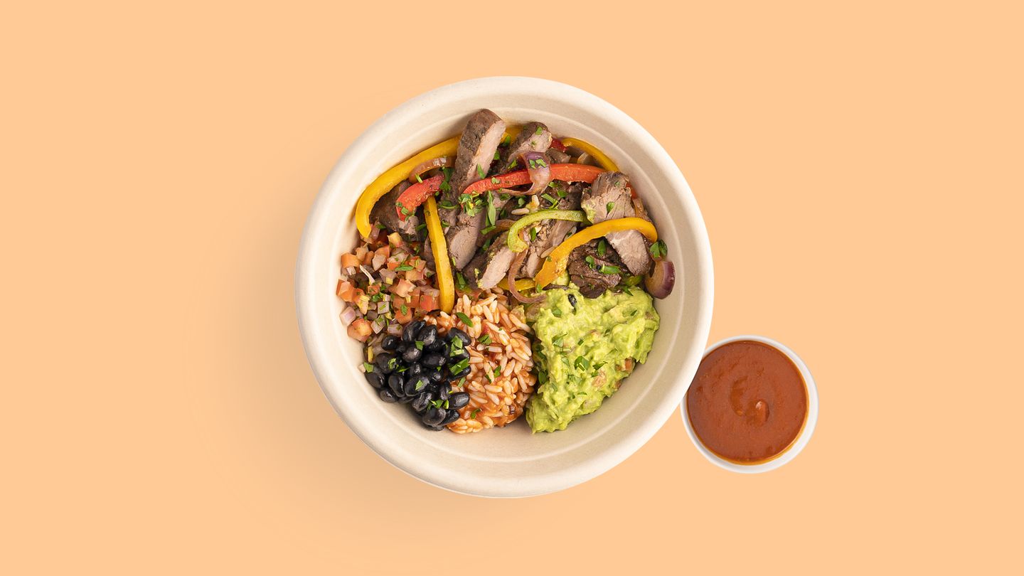 Beef Tenderloin Fajita Burrito Bowl 509 Kcal