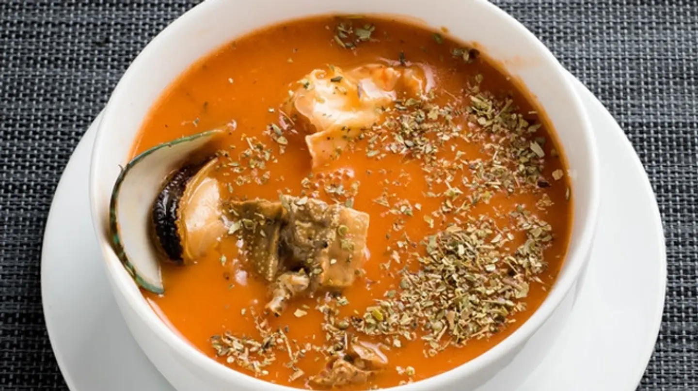 شوربة البولبايس (الحمراء)