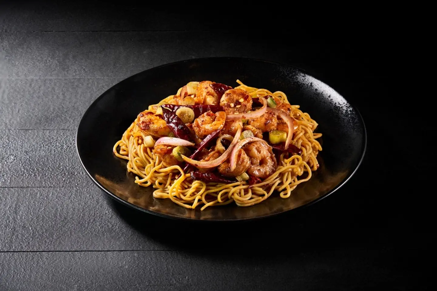 روبيان بالزبدة والفلفل الأحمر الحار