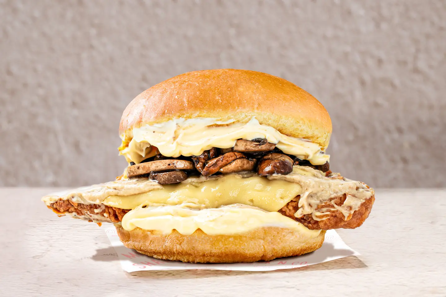 بلاك تاي ترفل