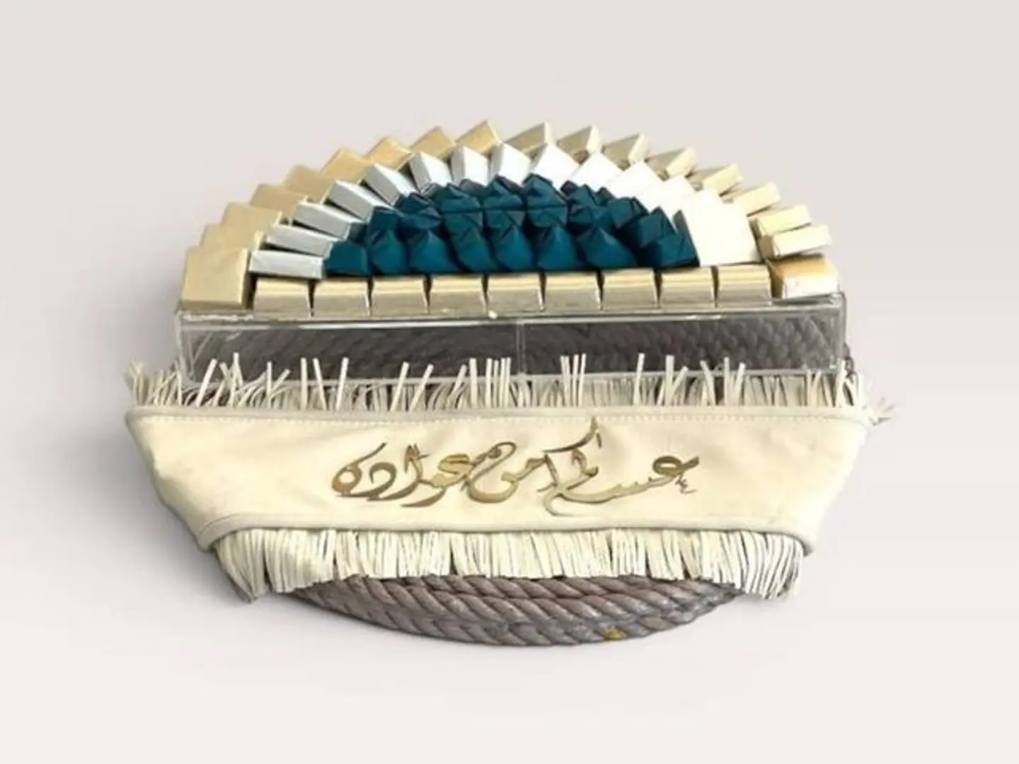 صحن جلد مع اكريلك شوكولاتة مغلف ١٠٠٠ جرام