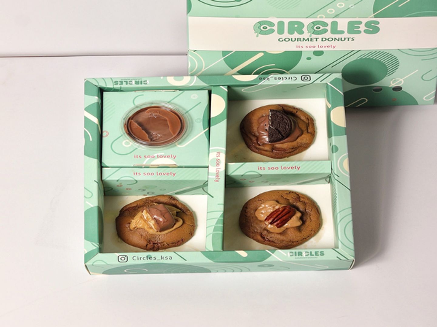 Circles Deluxe Cookies, Fresh From The Oven, 3 Pieces, 40 Grams Each