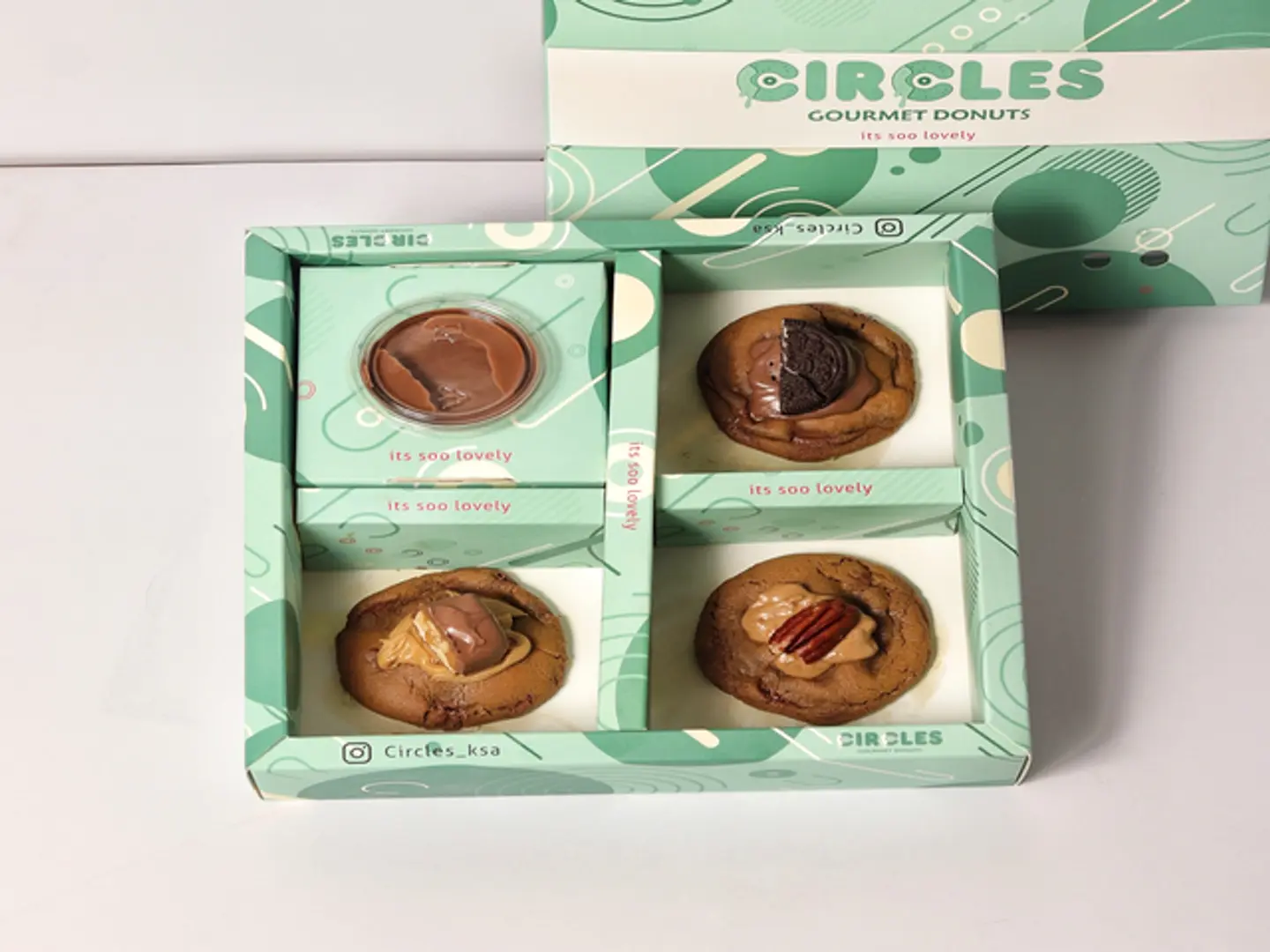 سيركلز كوكيز فاخر طازج من الفرن ٣ حبات ٤٠ جرام للحبة الواحدة