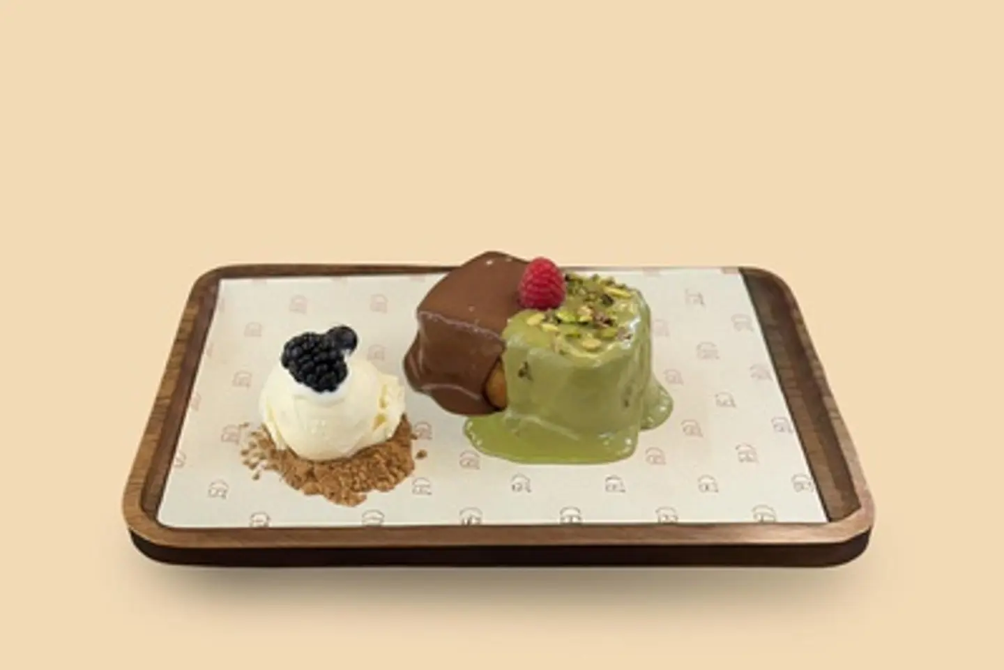 توست فرنسي جالاكسي بالفستق