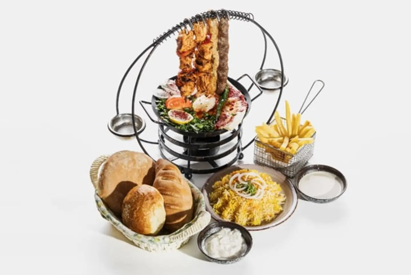 وجبة مشويات+ سلطة شرقي