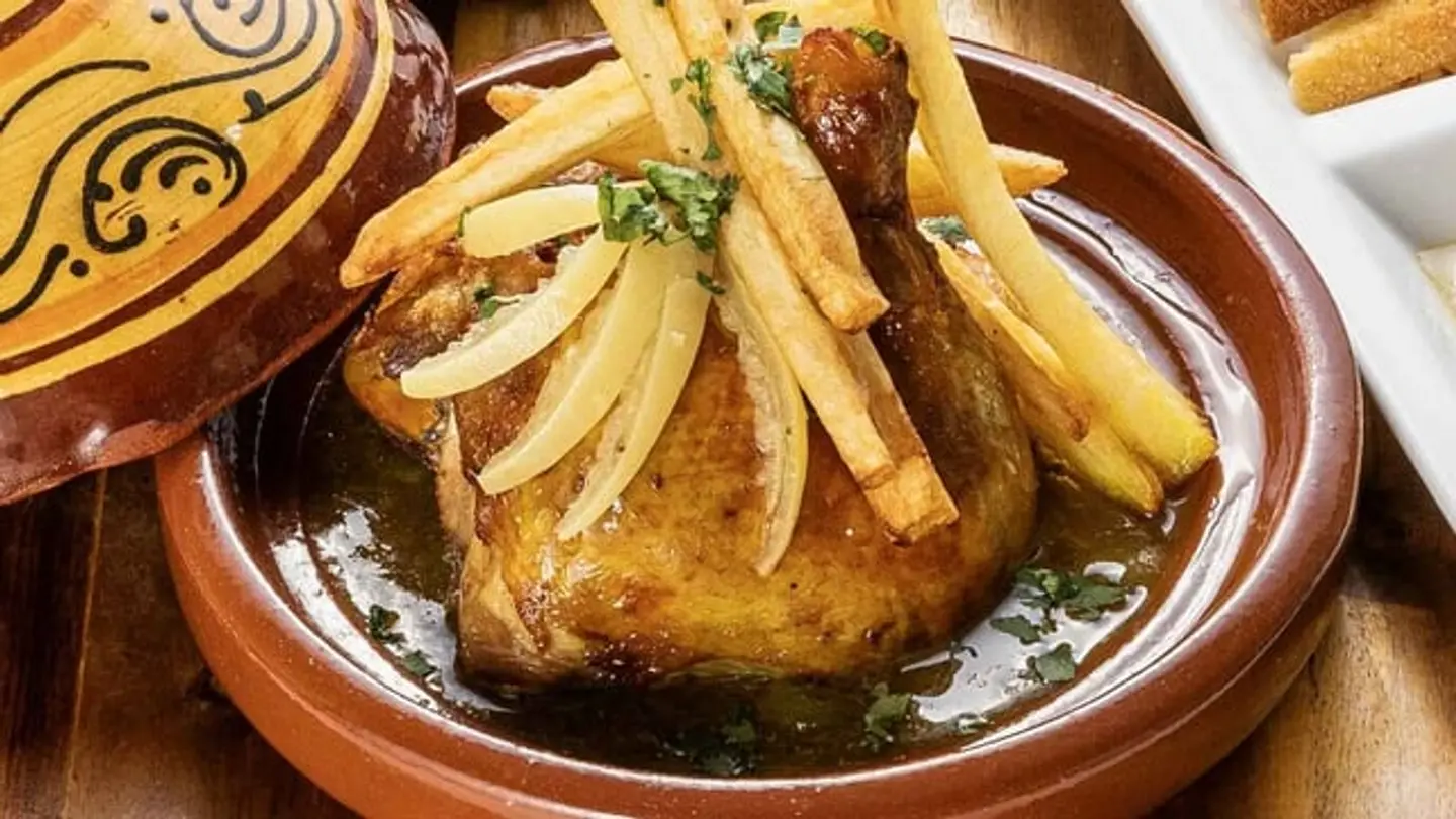 طاجن دجاج بالزيتون