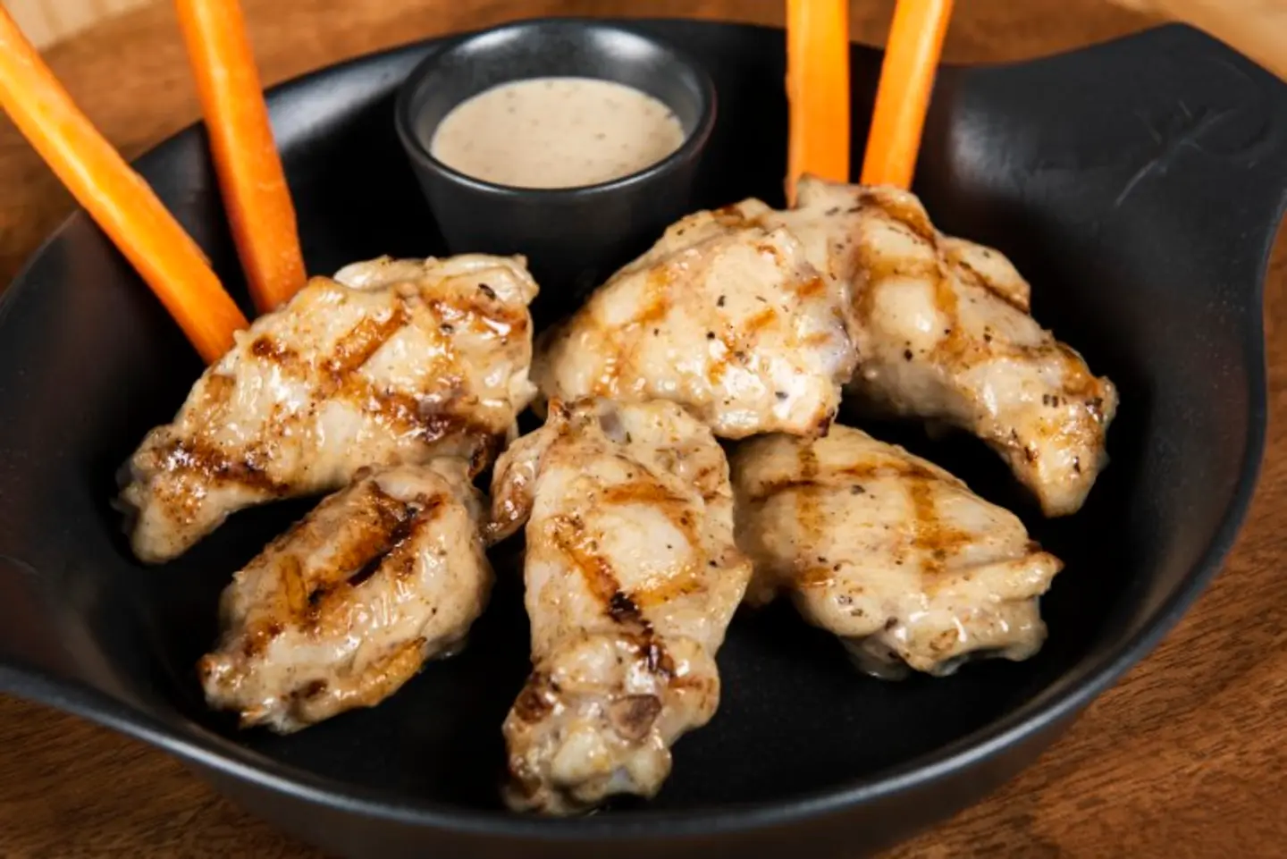 Peri Peri Chicken Wings (Lemon & Herbs)   4 Pcs