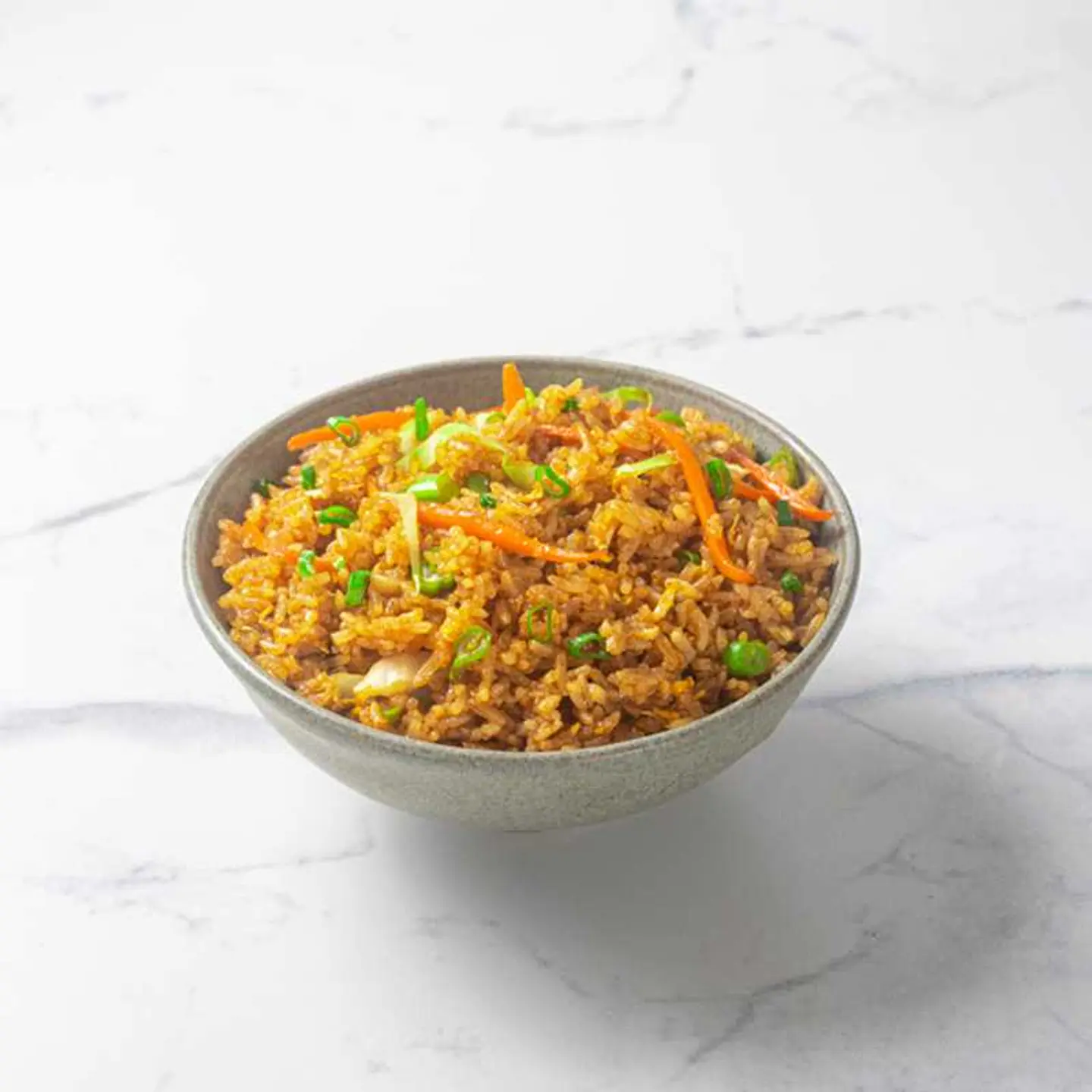 ارز مقلي بالخضار والبيض