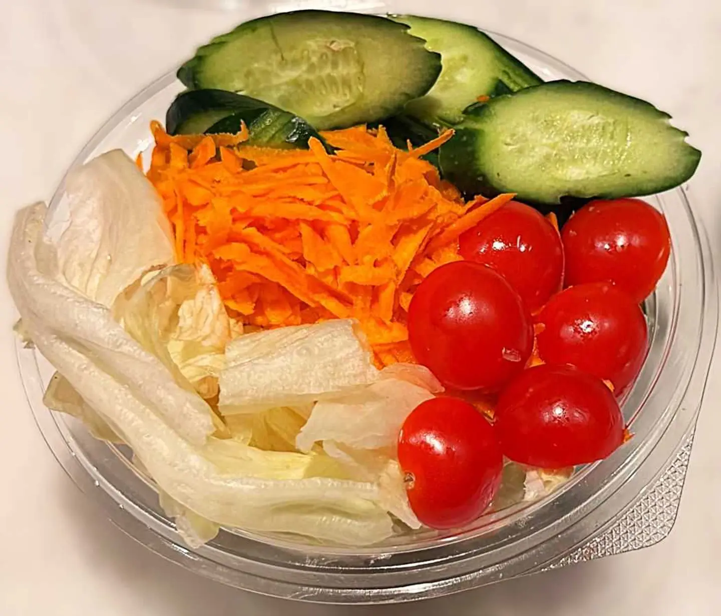 سلطة خضار الموسم