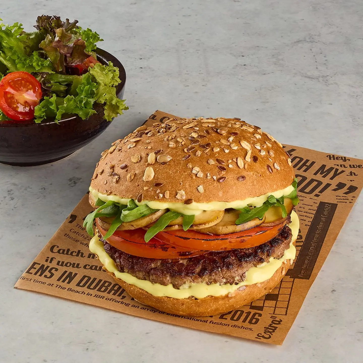 برجر لحم بقري خفيف