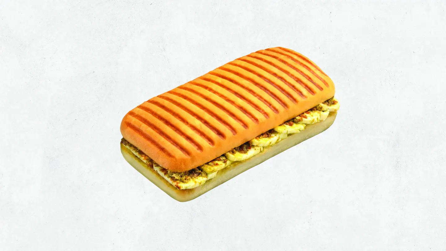 بانيني حلومي بالبيستو