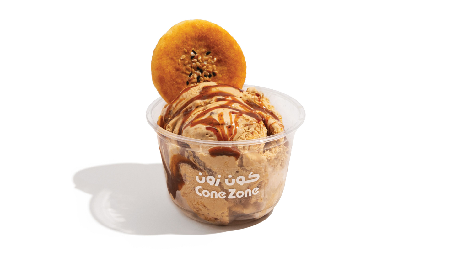 صنداي القهوة السعودية مع التمر