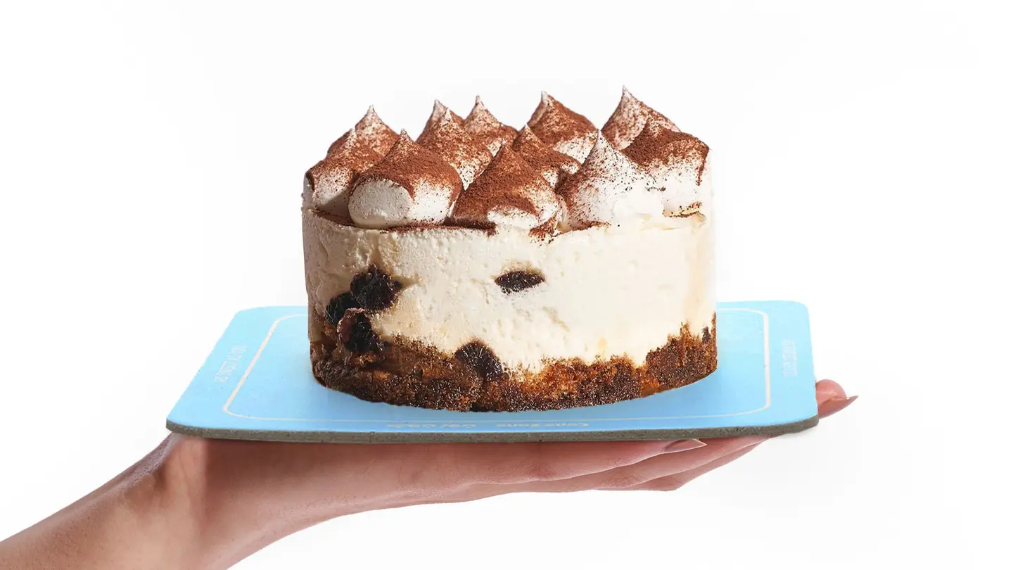 Tiramisu Cake