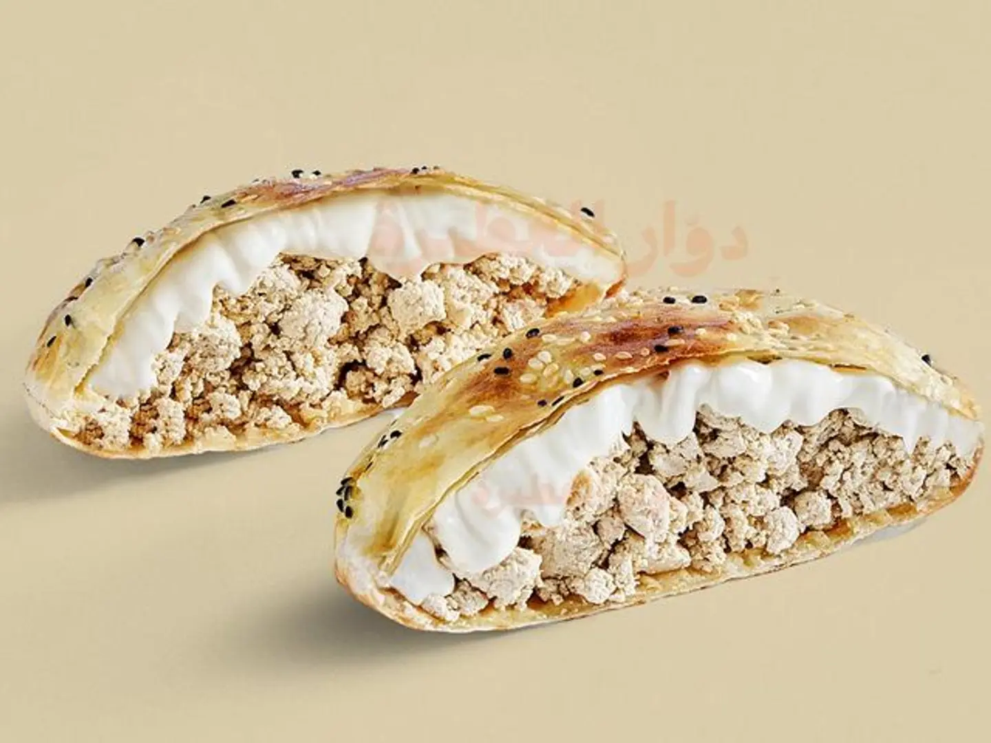 فطيرة جبن طحينية