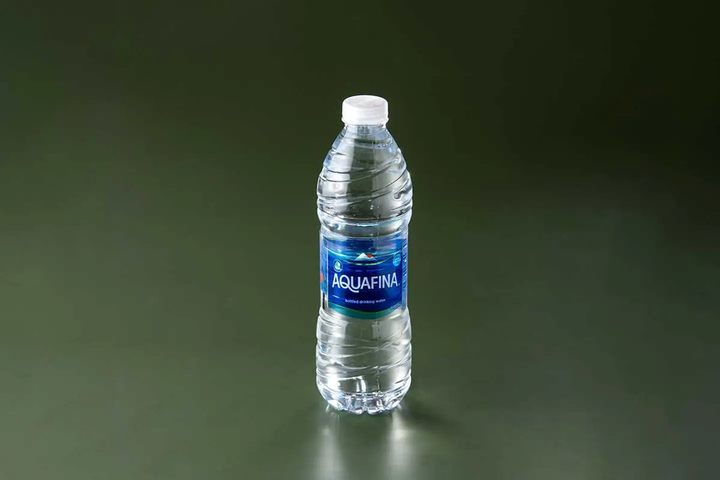 مياه معدنية صغيرة