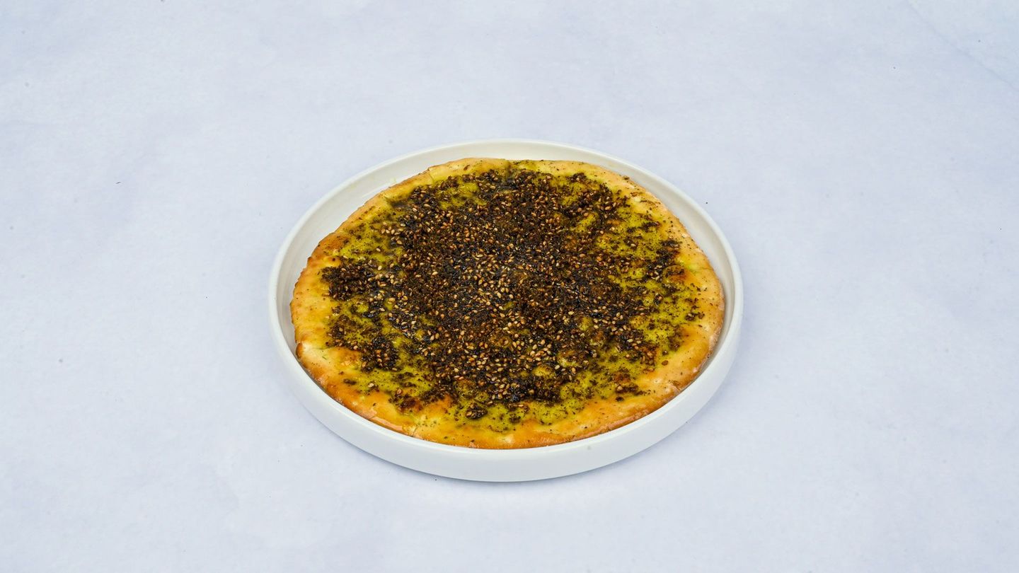 Brown Manakish Zaatar