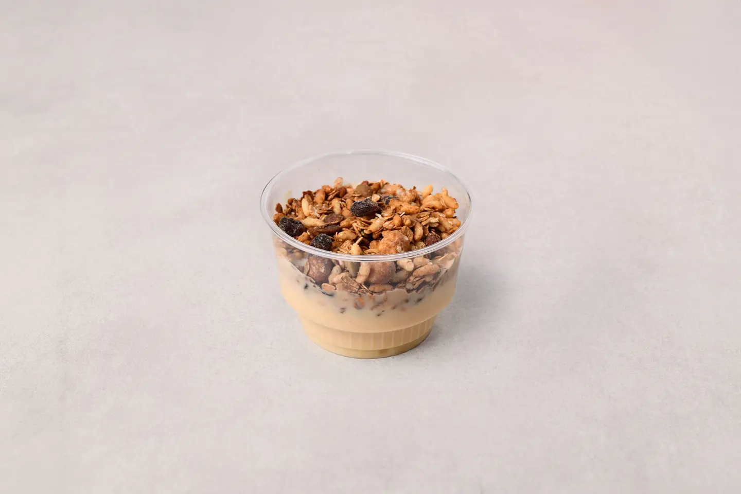 Granola With Peach Yogurt