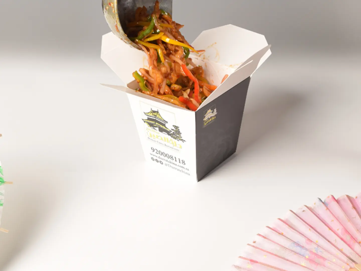 دجاج مع مكرونة كومبو