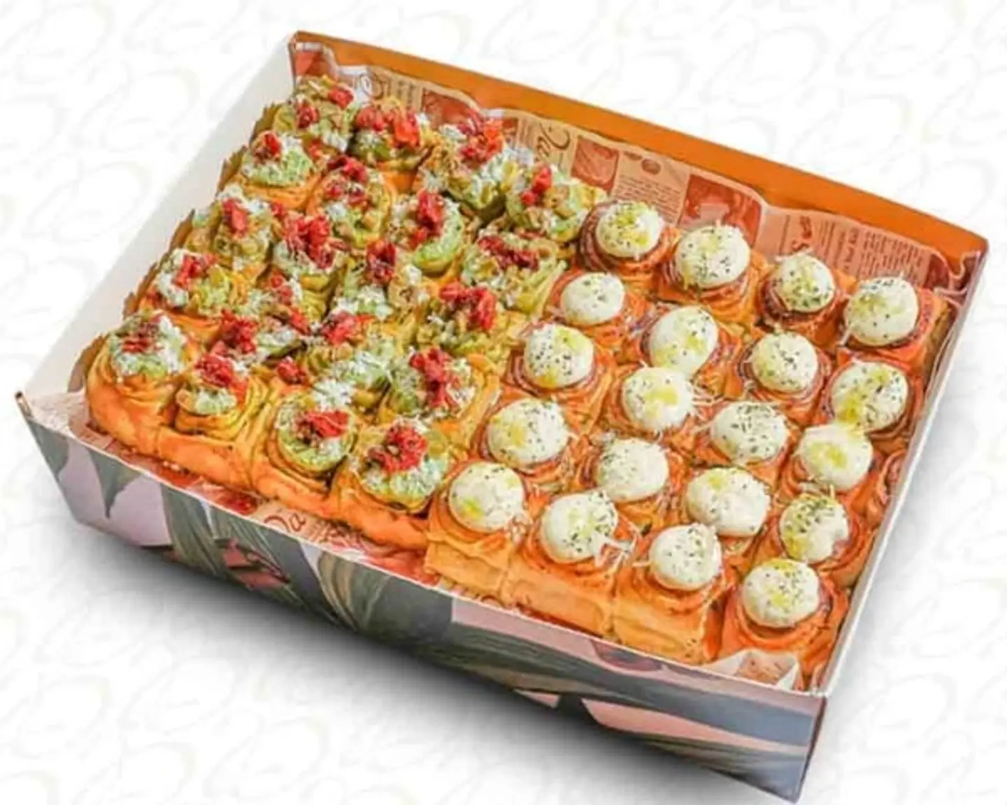 Mixed Mini Feta Mint Cheese & Mini Halloumi Cheese