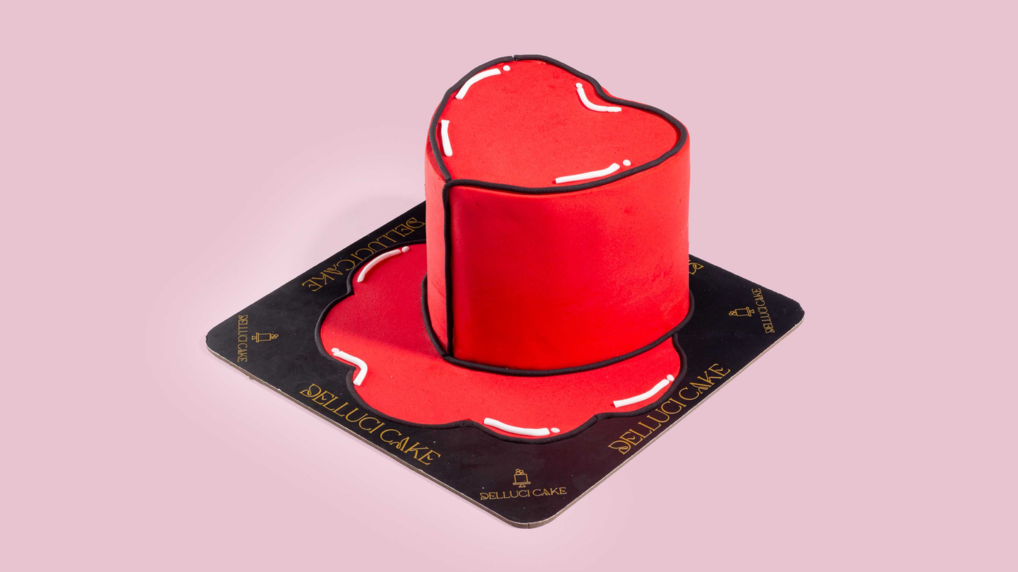 كوميك كيك قلب احمر