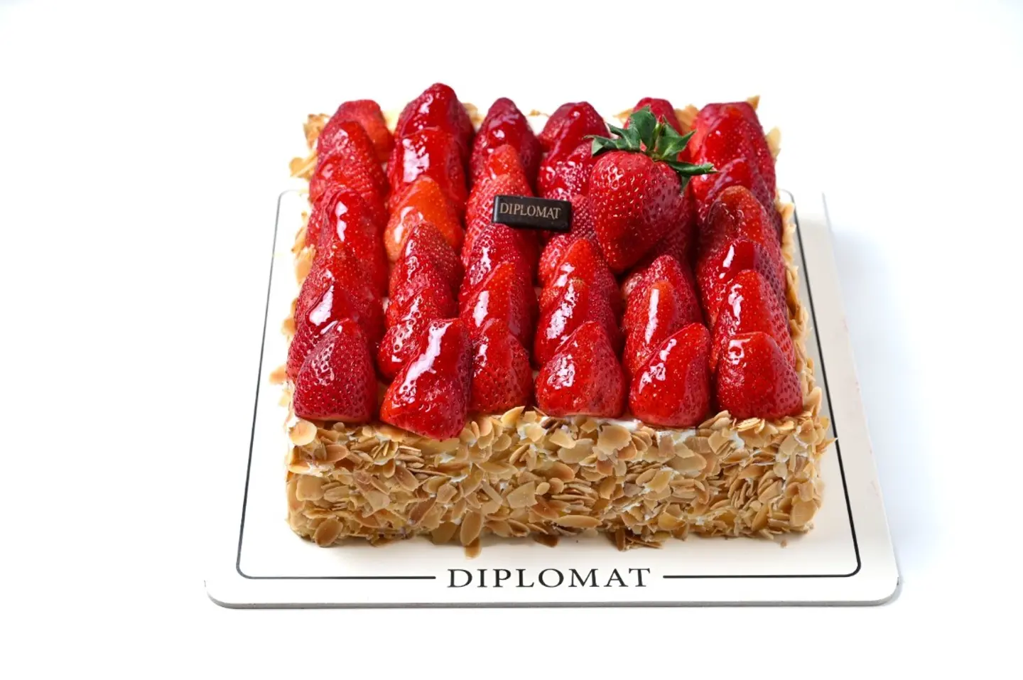 Strawberry Cake Ten Persons