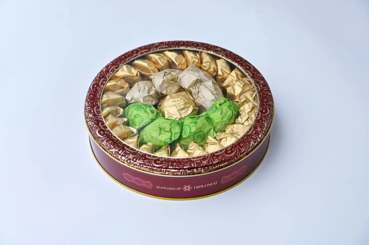 علبة معمول مغلف صغير