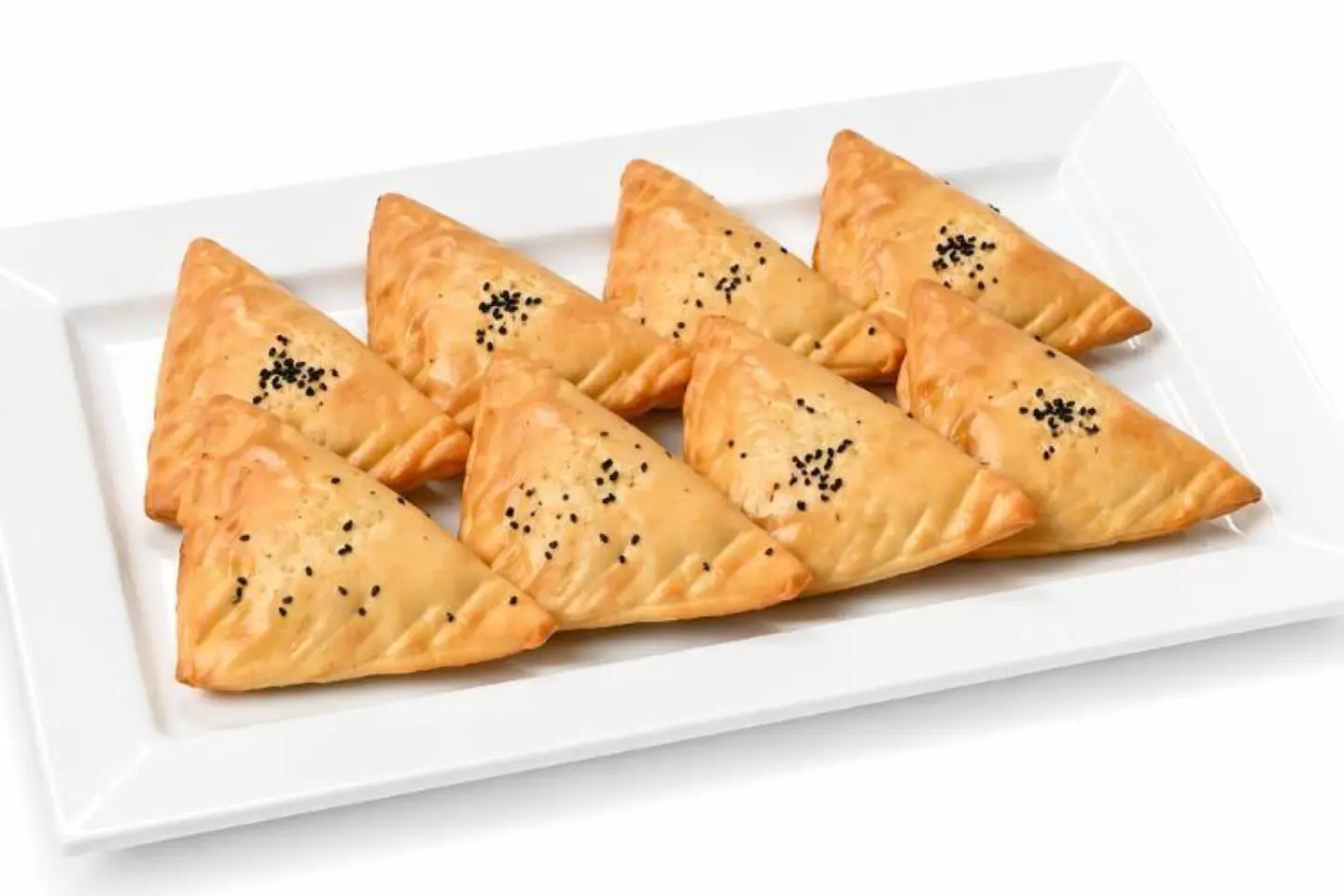 Medium Labnah With Zaatar Fatayer