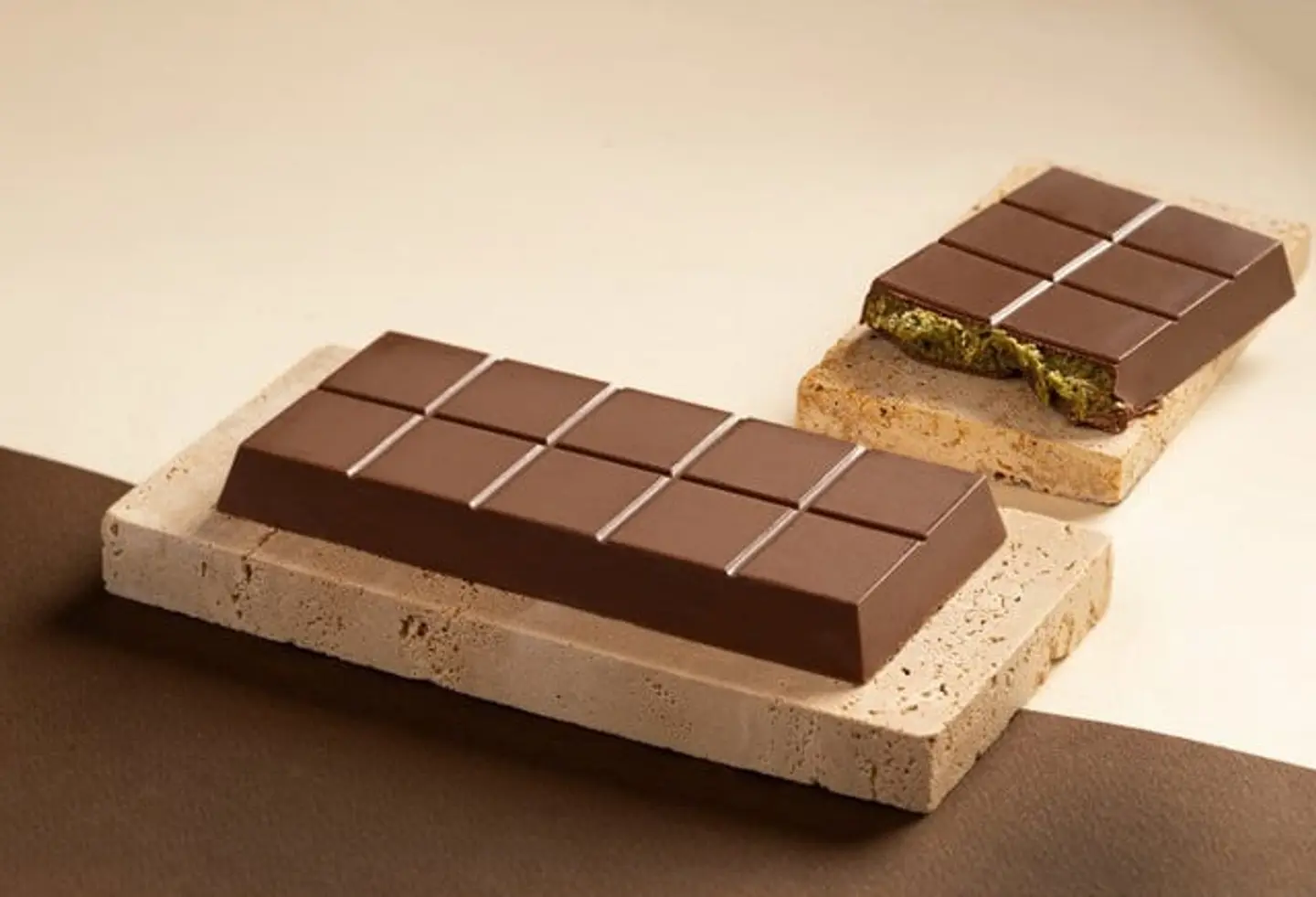 Pistachio Chocolate Bar