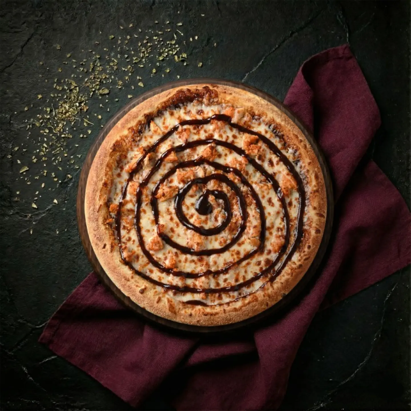 بيتزا باربيكيو دجاج وسط