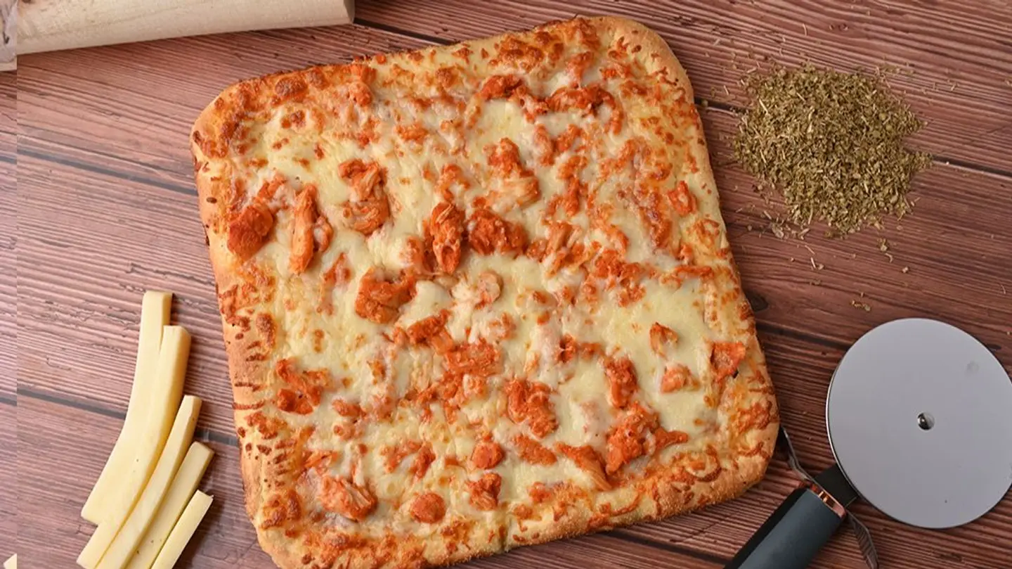 Classic Silesian Chicken Pizza