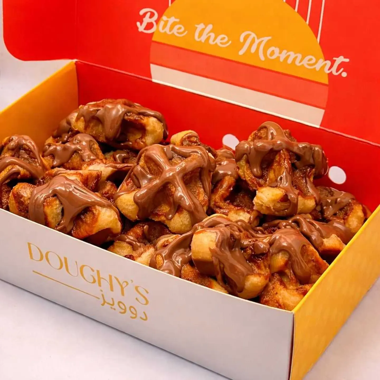 Waffle Bites Box With Sauce