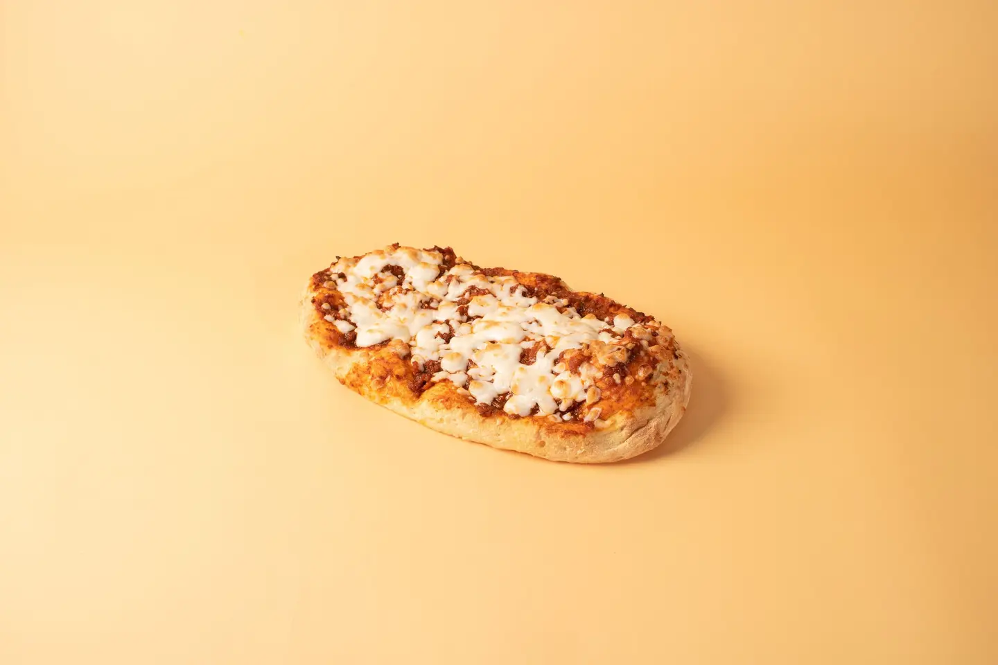 بينزا تشوريزو نباتي وفلفل أحمر مدخن