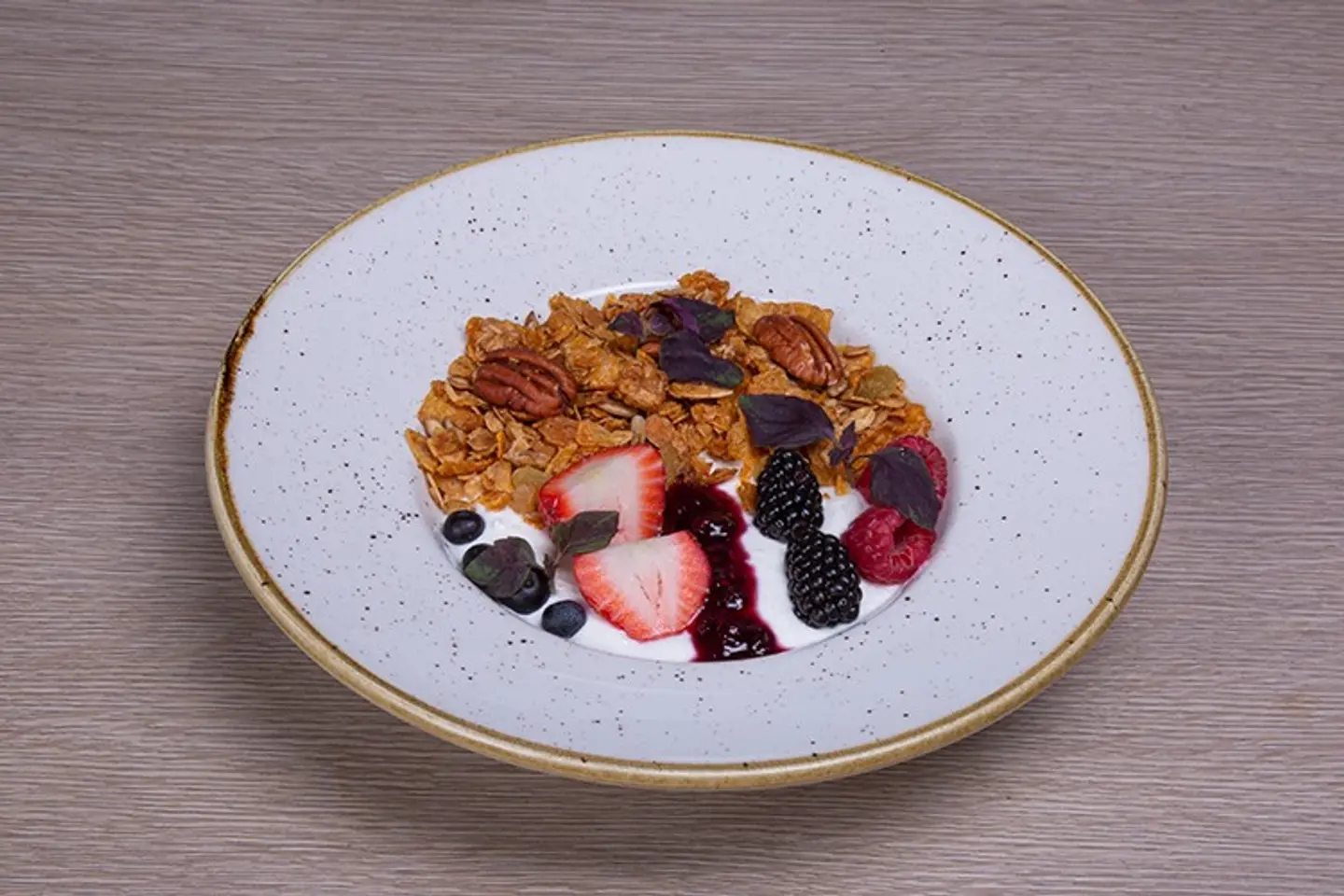 زبادي يوناني بجوز الهند