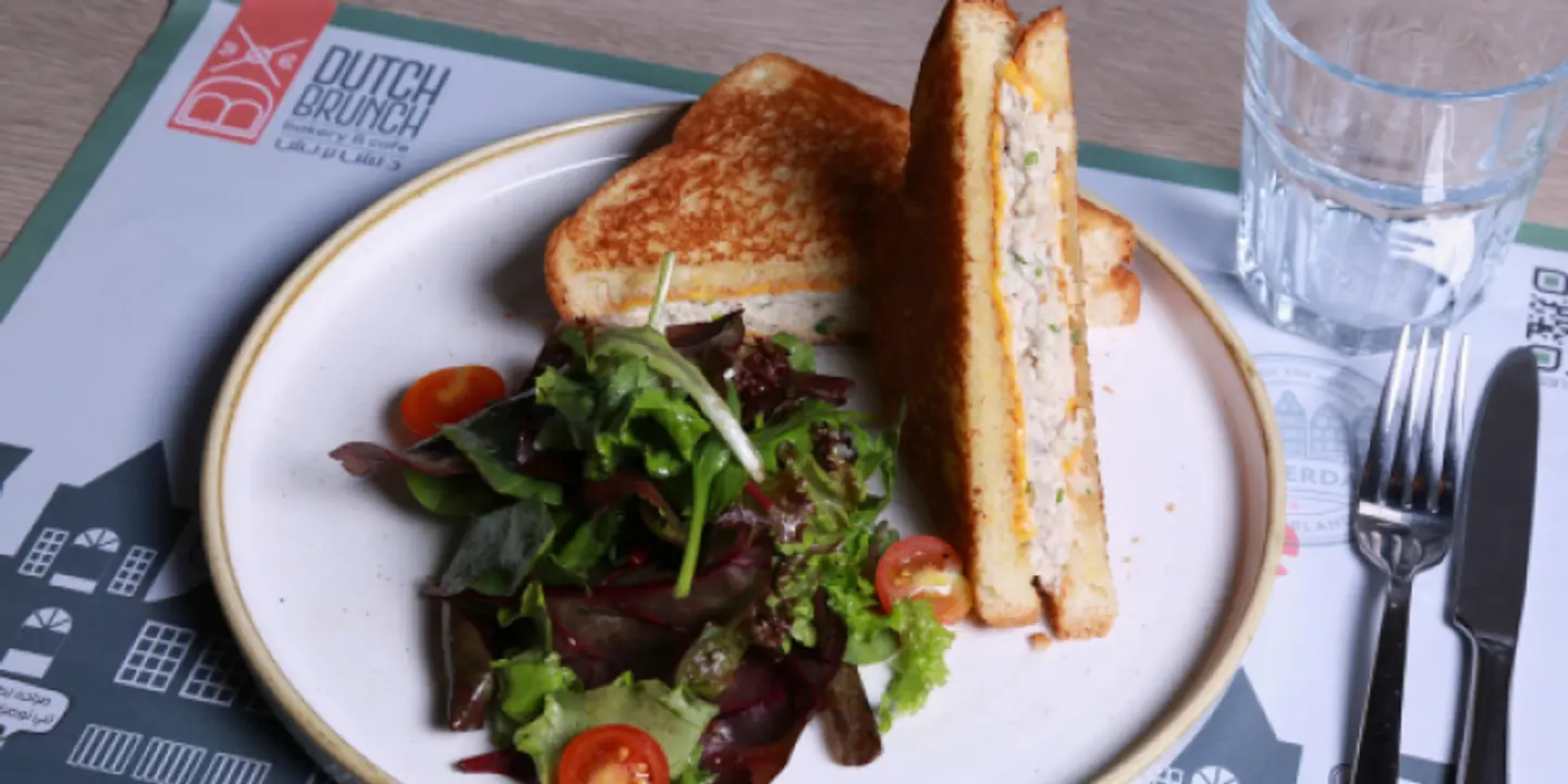 ساندوتش سلطة دجاج