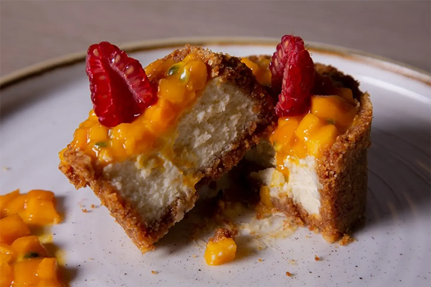 مانجو لندن تشيز كيك