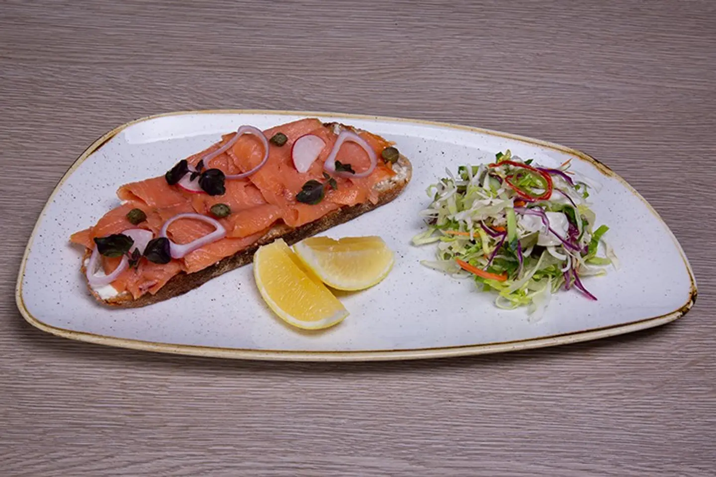 سلمون مدخّن